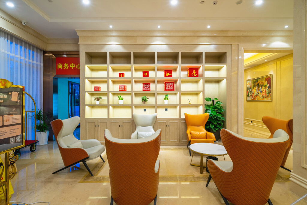 Чанша: Vienna International Hotel ( Changsha High Speed Railway South Station West Plaza )