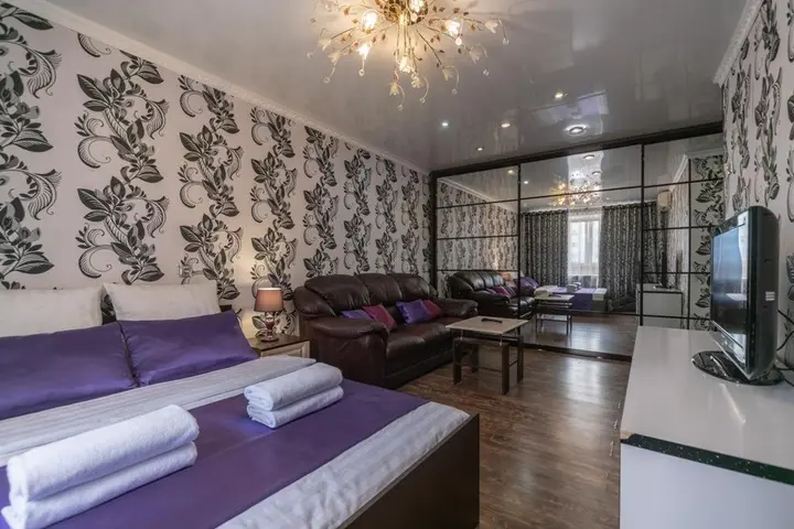 Нижневартовск: Five Stars Luxury with Expensive Furniture