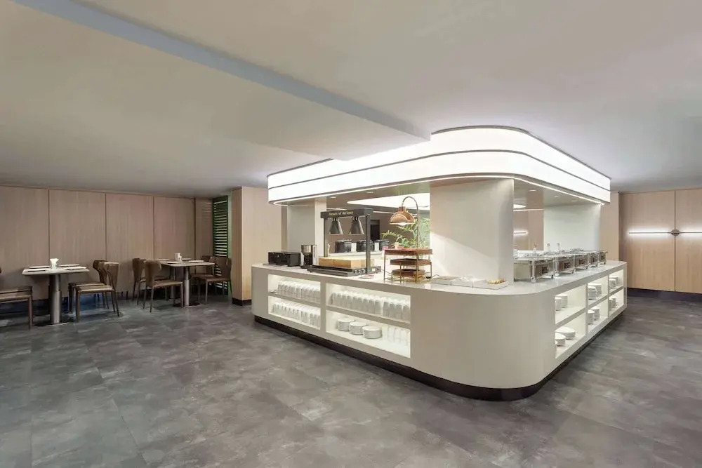 Ухань: Ramada Encore by Wyndham Wuhan Int'l Conference Center