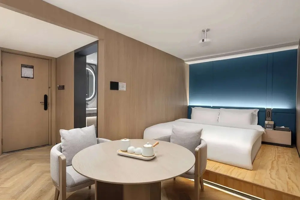 Ухань: Ramada Encore by Wyndham Wuhan Int'l Conference Center