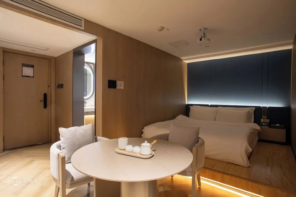 Ухань: Ramada Encore by Wyndham Wuhan Int'l Conference Center