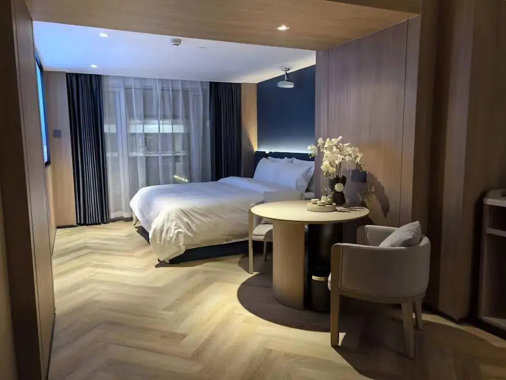 Ухань: Ramada Encore by Wyndham Wuhan Int'l Conference Center