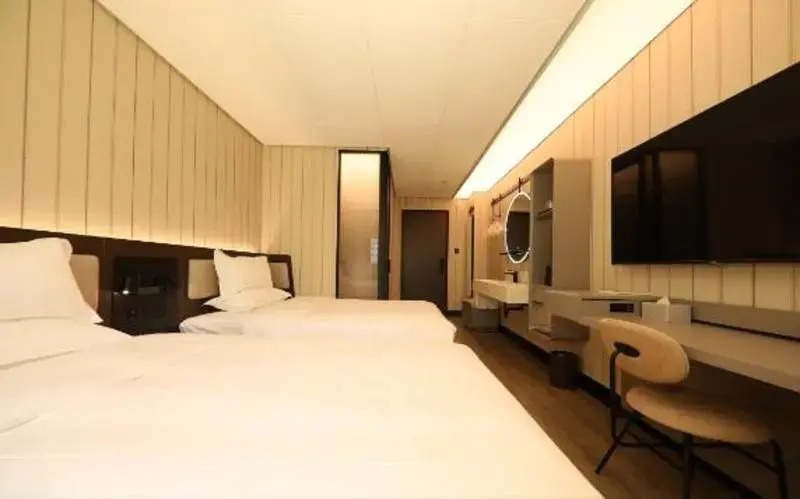 Шанхай: Hanting Hotel Shanghai Babaiban Pudian Road Metro Station