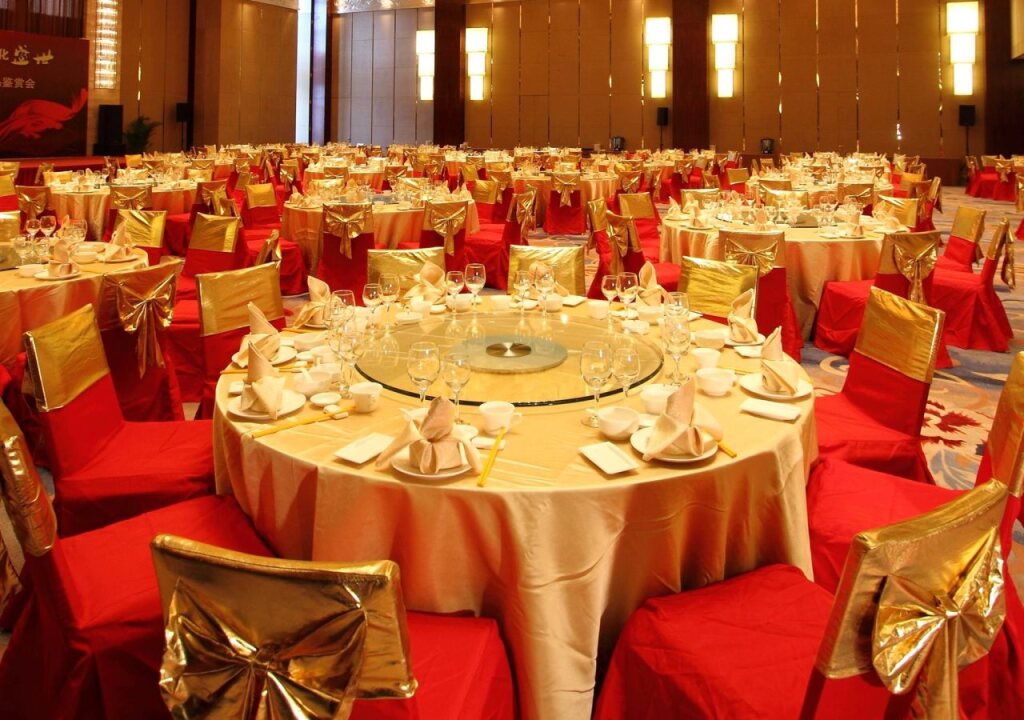 Уси: Gloria Grand Hotel Wuxi