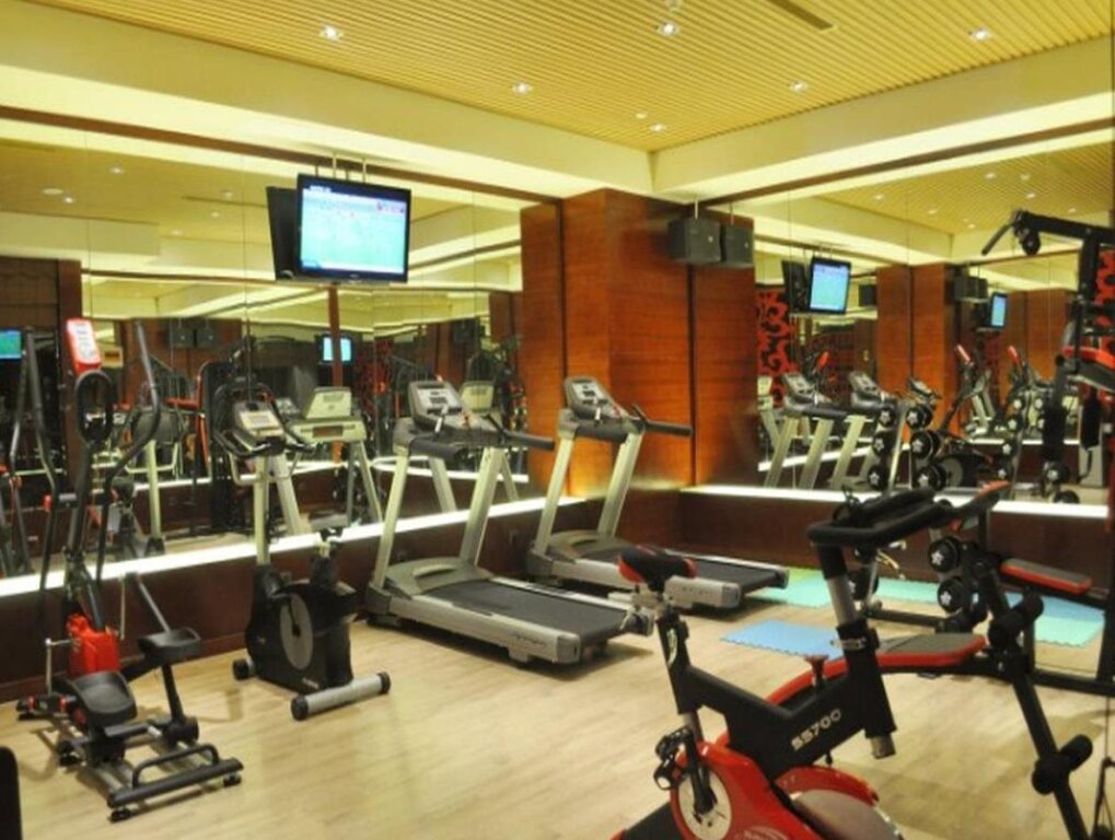 Уси: Gloria Grand Hotel Wuxi