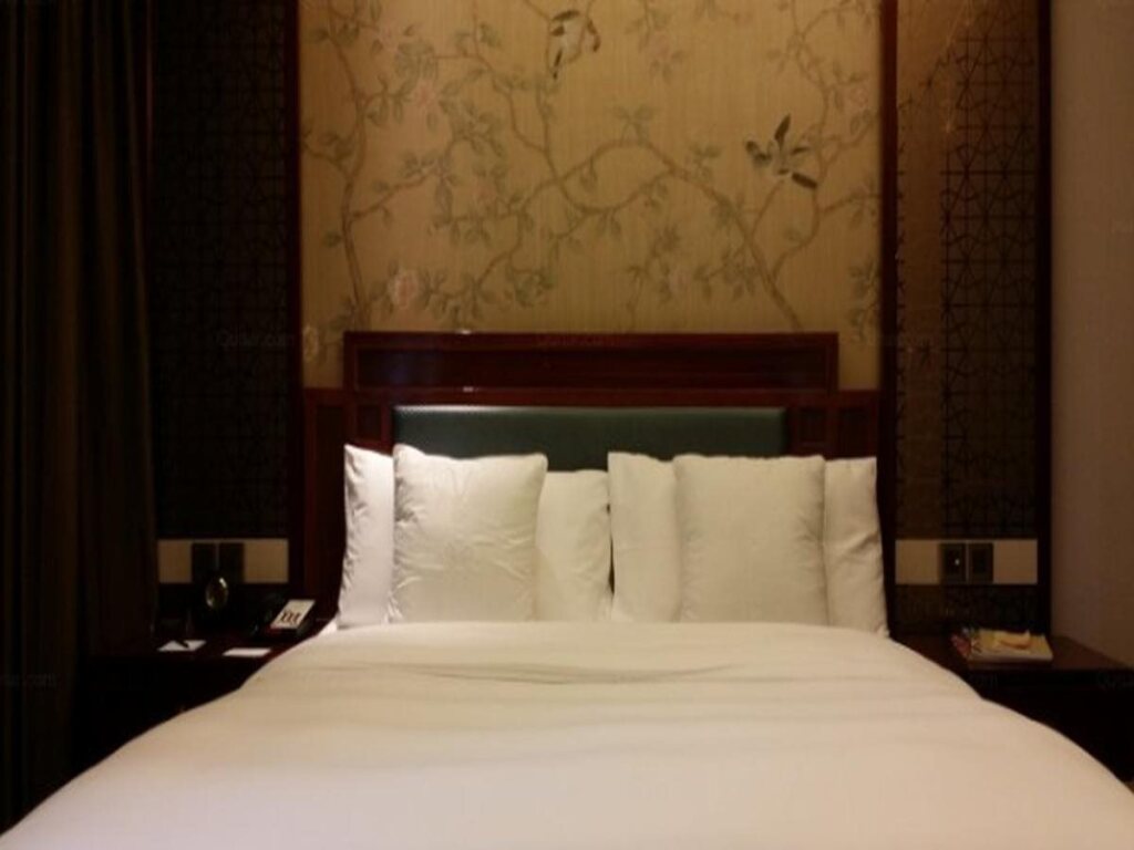 Уси: Gloria Grand Hotel Wuxi