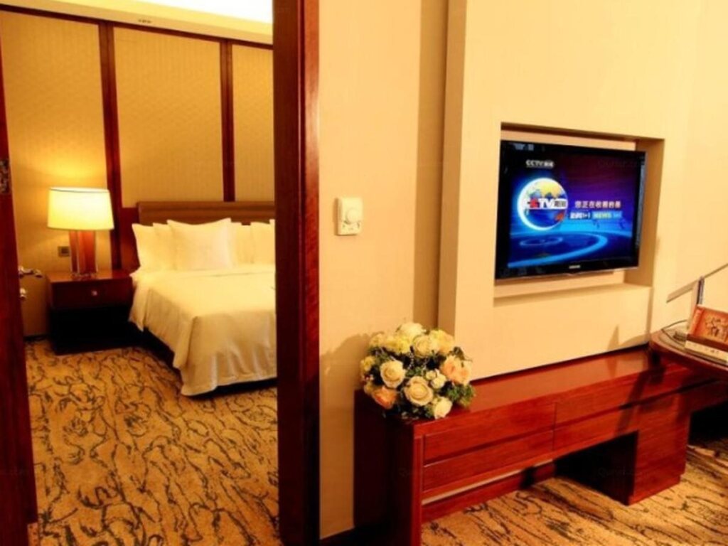 Уси: Gloria Grand Hotel Wuxi