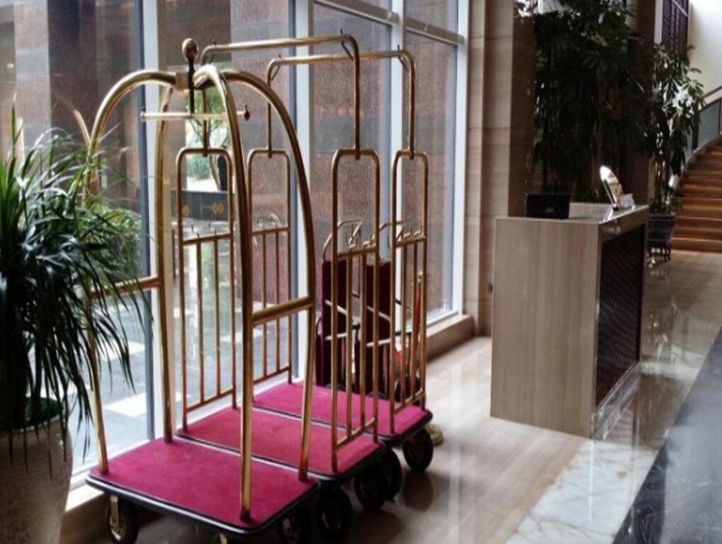 Уси: Gloria Grand Hotel Wuxi