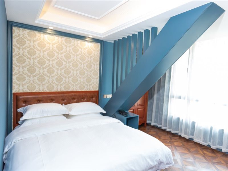 Пекин: Yiting Zhenshe Hotel (Beijing Qianmen Pedestrian Street)