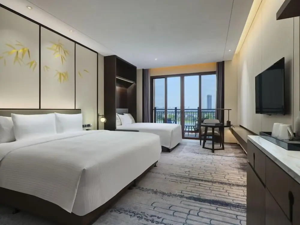Уси: Steigenberger Wuxi