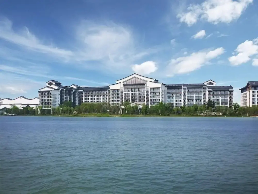 Уси: Steigenberger Wuxi