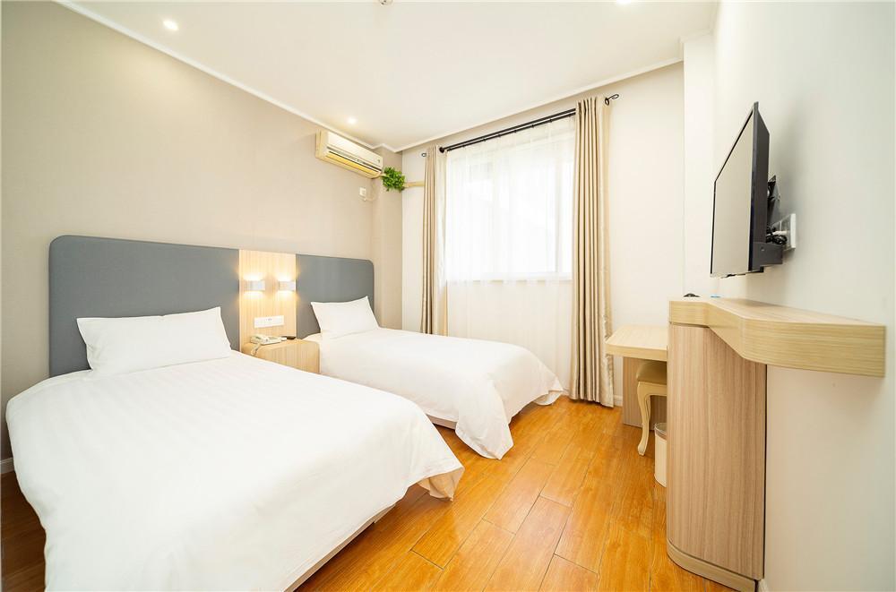 Шанхай: Shanghai Weibo Hotel Kaihong