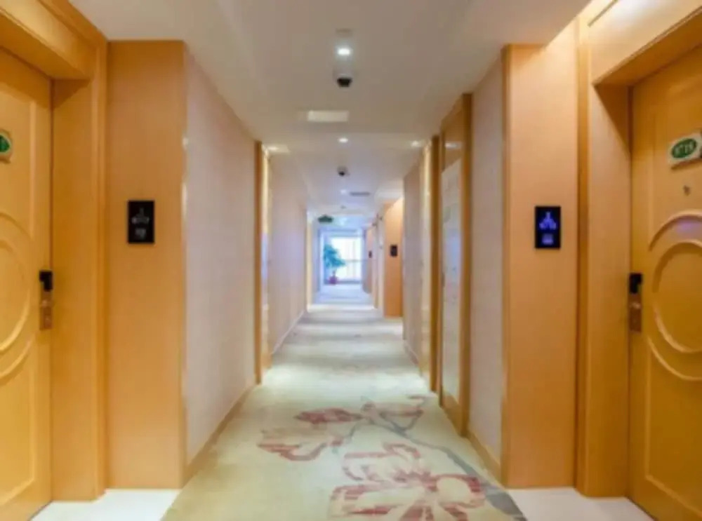 Шанхай: Vienna Int'L Hotel Shanghai Harbour City