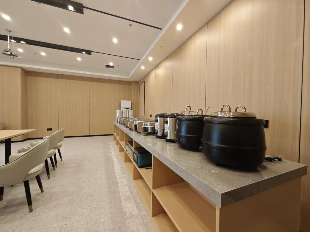Тайчжоу: Allin Hotel (Sanmen Jiahui Plaza)