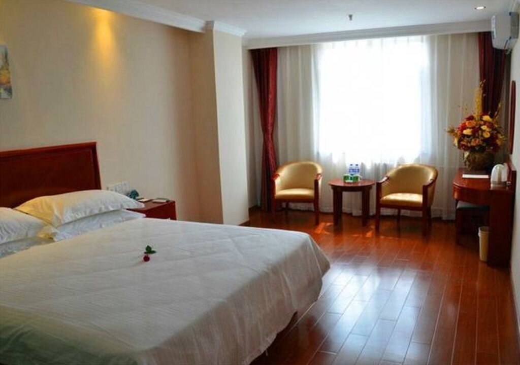 Пекин: GreenTree Inn Beijing Miyun West Bridge Road Haiyi Manor Express