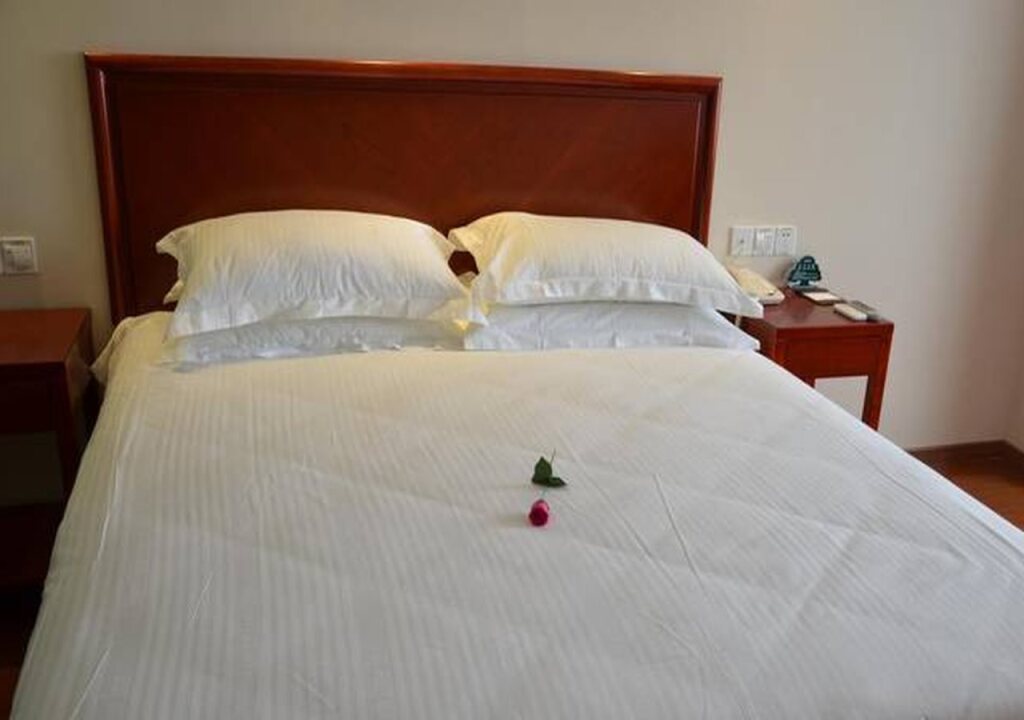 Пекин: GreenTree Inn Beijing Miyun West Bridge Road Haiyi Manor Express