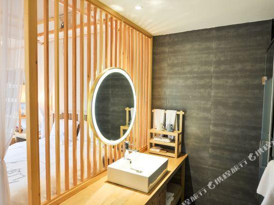 Чэнду: La Fei She Men Zen Hotel