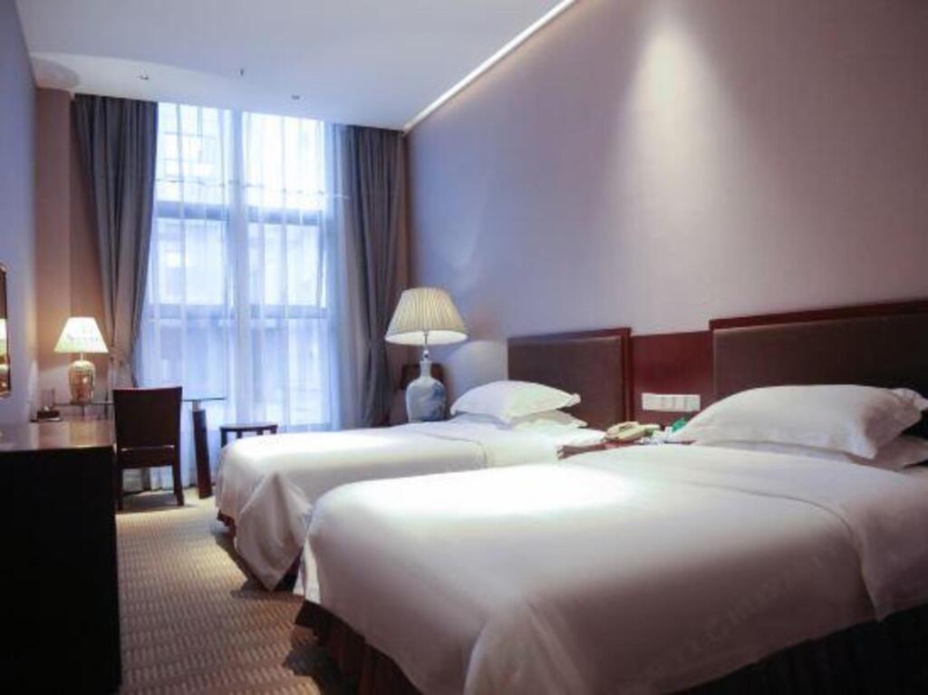 Чунцин: Taoran Zhongzhou Guobin Hotel