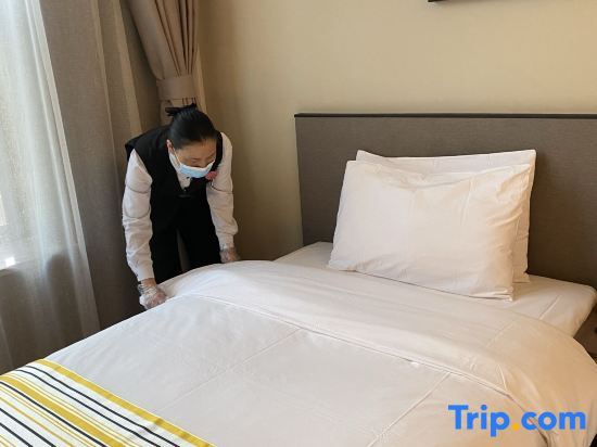 Куньмин: Home Inn Plus (Kunming Dian Lake Haigeng Park Guangfu Road)