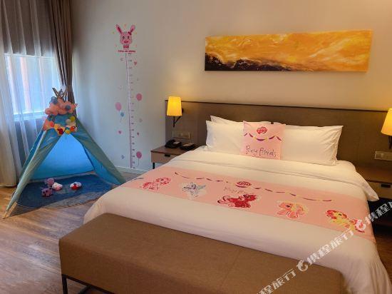 Куньмин: Home Inn Plus (Kunming Dian Lake Haigeng Park Guangfu Road)