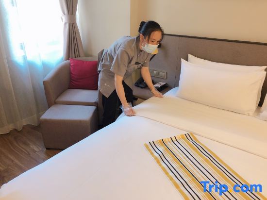 Куньмин: Home Inn Plus (Kunming Dian Lake Haigeng Park Guangfu Road)