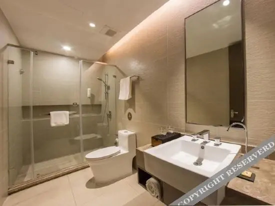 Куньмин: Home Inn Plus (Kunming Dian Lake Haigeng Park Guangfu Road)