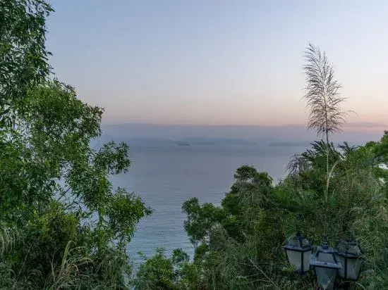 Шэньчжэнь: 花悦·深圳明月山海客栈