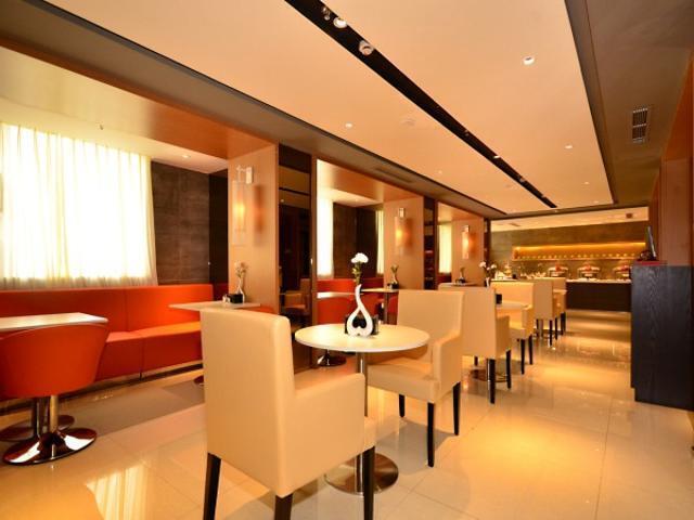 Ухань: Jinjiang Inn Wuhan Nanhu Ping'an Road