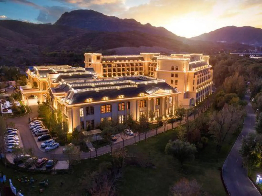 Чжанцзякоу: Arcadia International Hotel