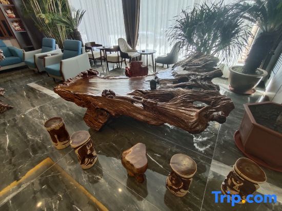 Муданьцзян: Yunwei Business Hotel