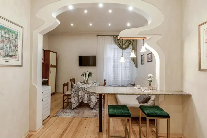 Санкт-Петербург: RentDaySpb (РэнтДэйСпб) на проспекте Невский
