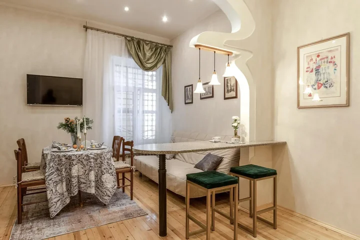 Санкт-Петербург: RentDaySpb (РэнтДэйСпб) на проспекте Невский