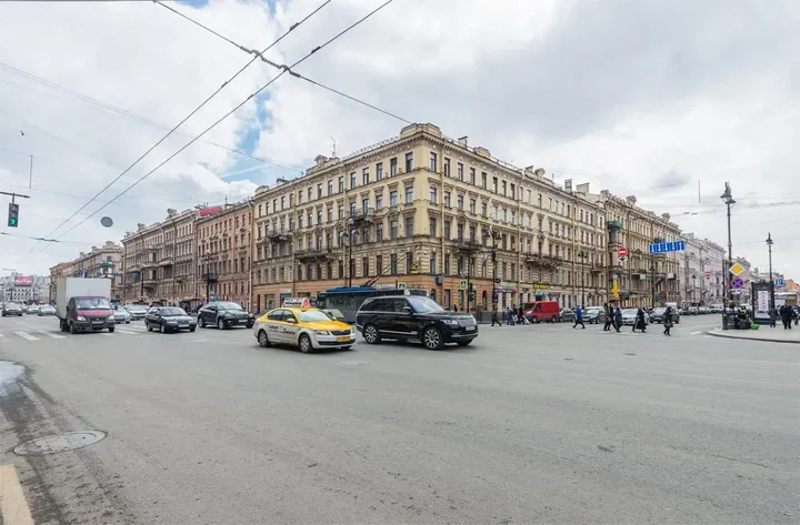 Санкт-Петербург: RentDaySpb (РэнтДэйСпб) на проспекте Невский