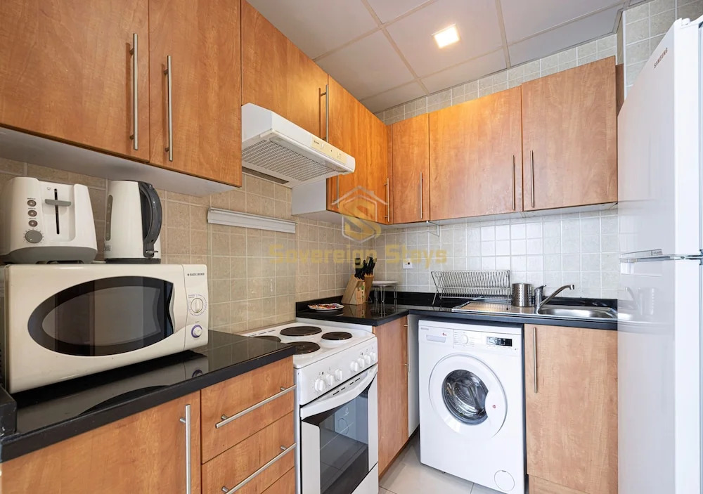 Дубай: Marina View Towers 2 Bedroom Apartment