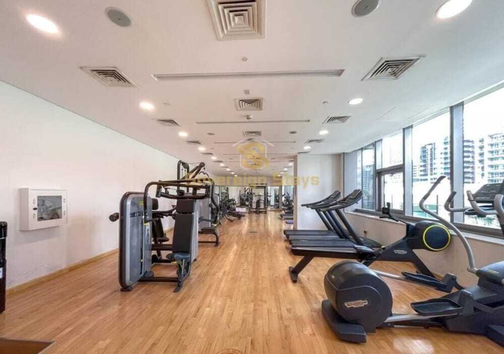Дубай: Marina View Towers 2 Bedroom Apartment