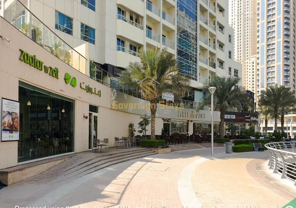 Дубай: Marina View Towers 2 Bedroom Apartment