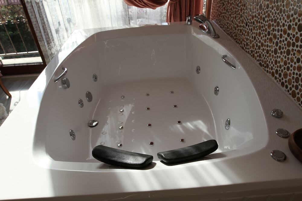 Сайл: Agva Capella Hotel