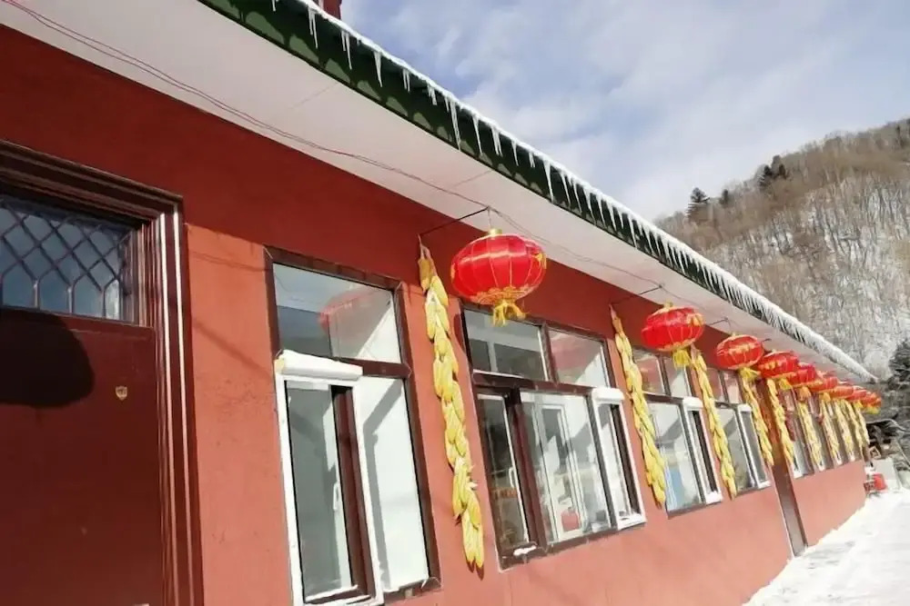 Харбин: Harbin Snow Gu Liang Li Family Hotel