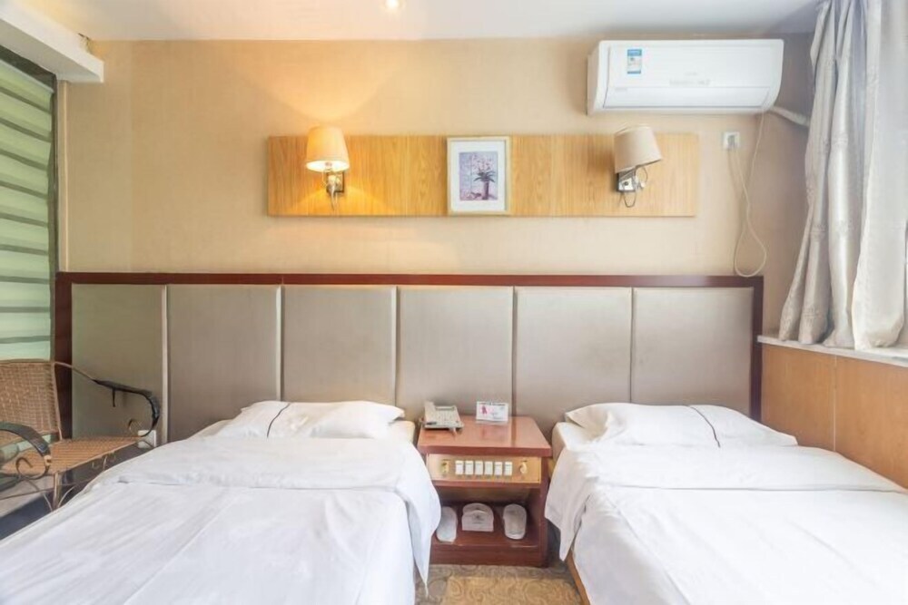 Сяньян: Xianyang Shennong Hotel