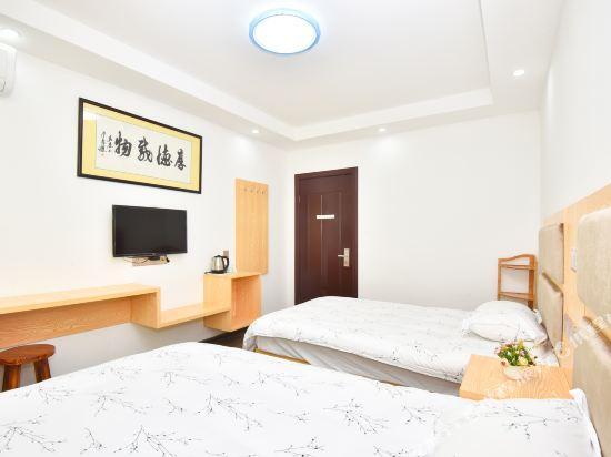 Хуаншань: Yiyuanchun Shanju Hotel