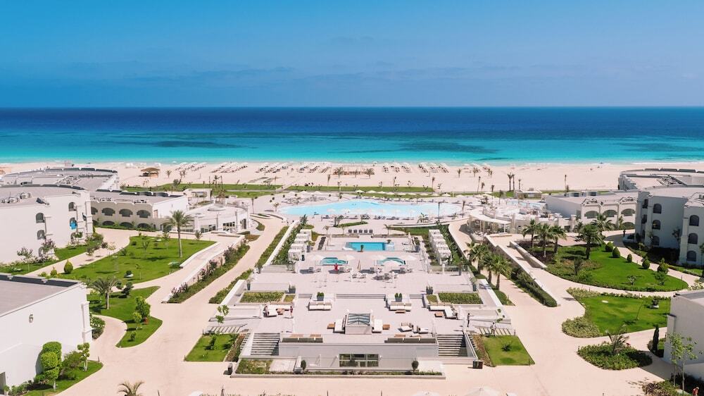 Завья Харун: Cleopatra Luxury North Coast Sidi Heniesh
