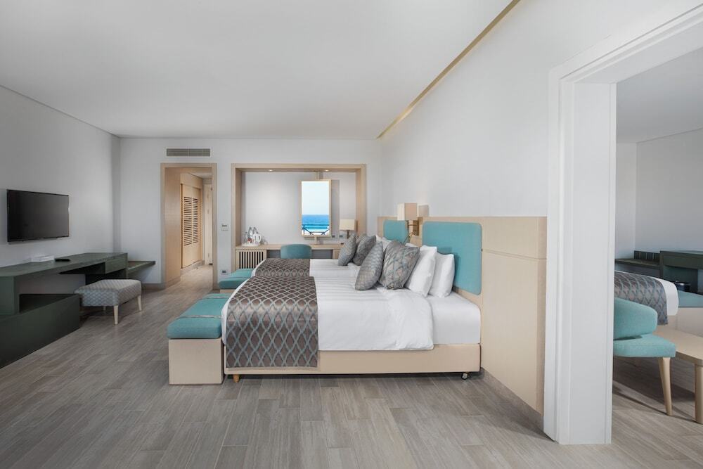 Завья Харун: Cleopatra Luxury North Coast Sidi Heniesh