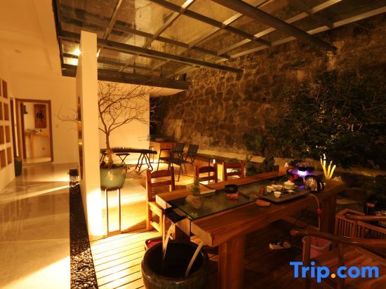 Чичжоу: Jiuhua Mountain Remote Mountain Simple Home Stay
