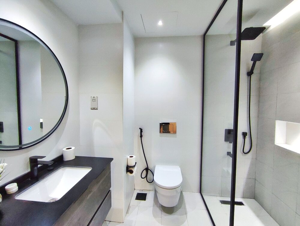 Дубай: Whitesage - Fountain View Stylish Apt With Spacious Terrace