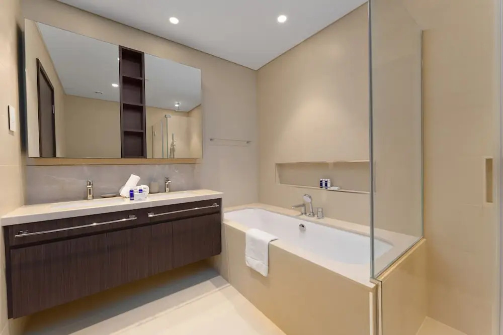 Дубай: Maison Privee - Luxury Apt with Burj Khalifa Vw & Direct Mall Access