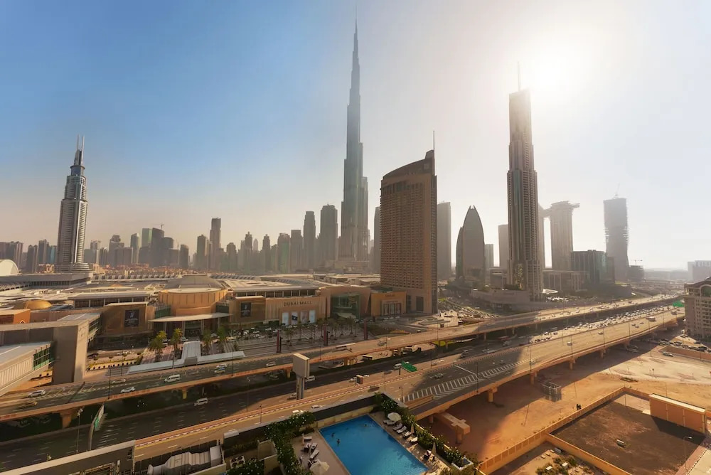 Дубай: Maison Privee - Luxury Apt with Burj Khalifa Vw & Direct Mall Access