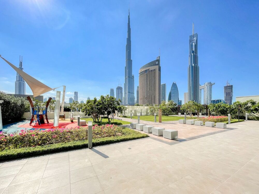Дубай: Maison Privee - Luxury Apt with Burj Khalifa Vw & Direct Mall Access