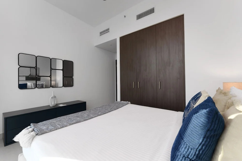 Дубай: Maison Privee - Luxury Apt with Burj Khalifa Vw & Direct Mall Access
