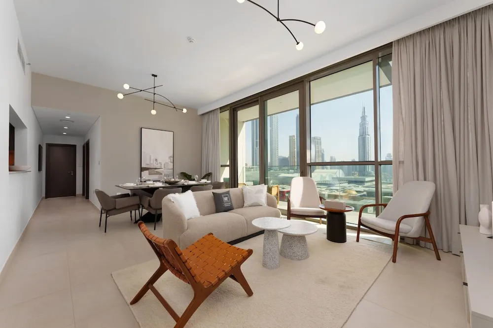 Дубай: Maison Privee - Luxury Apt with Burj Khalifa Vw & Direct Mall Access