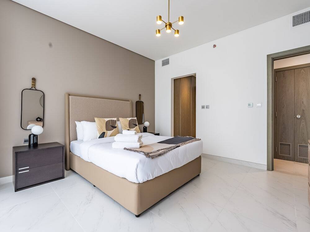 Дубай: Ultimate Luxury Retreat in MBR City